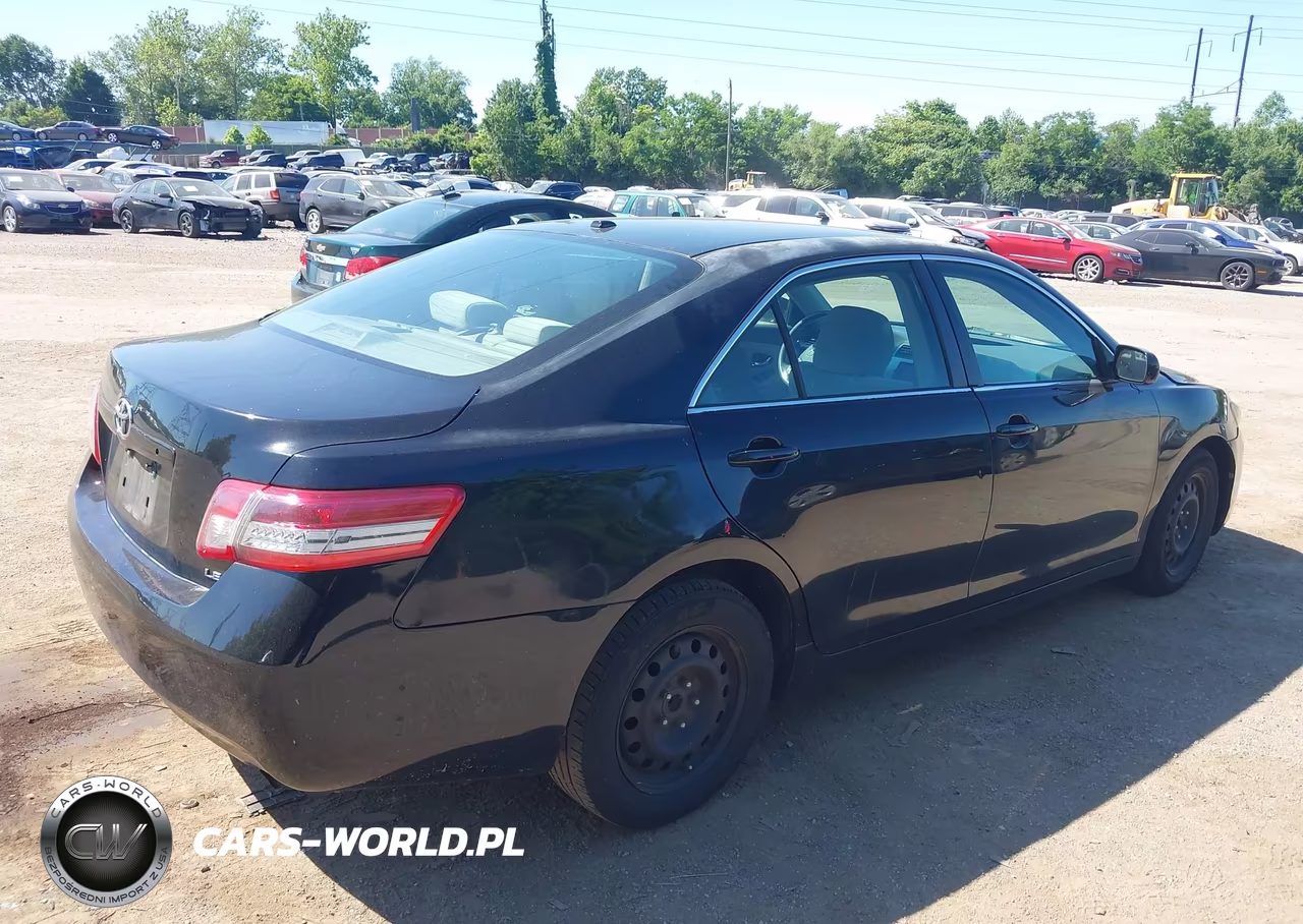 2011 Toyota Camry Le VIN:4T1BF3EK4BU182327 - 4