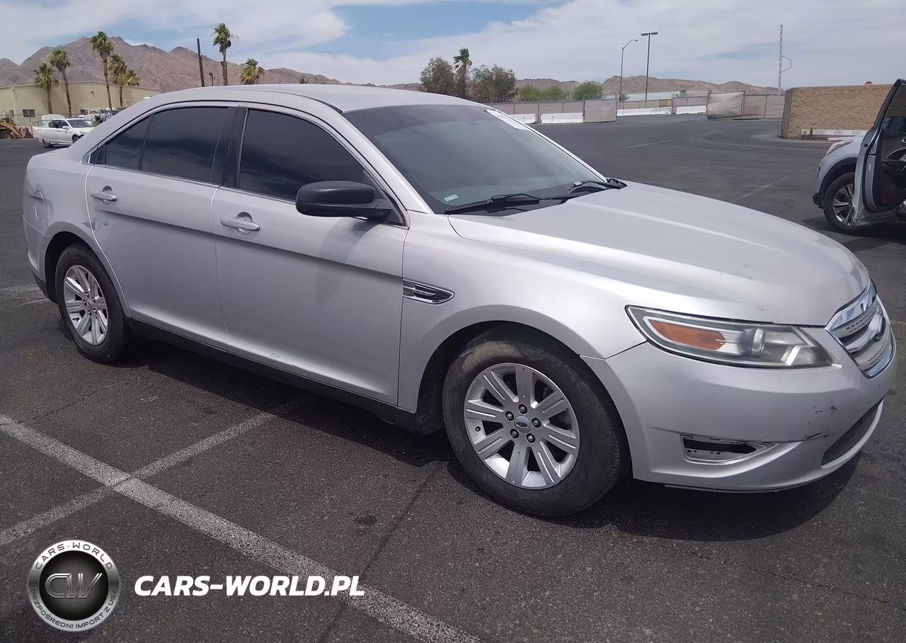 2010 Ford Taurus Se