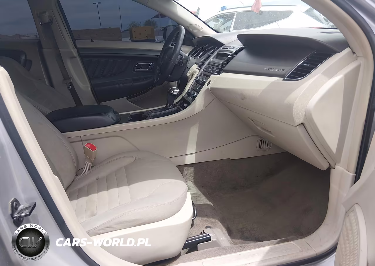2010 Ford Taurus Se VIN:1FAHP2DW8AG140367 - 5