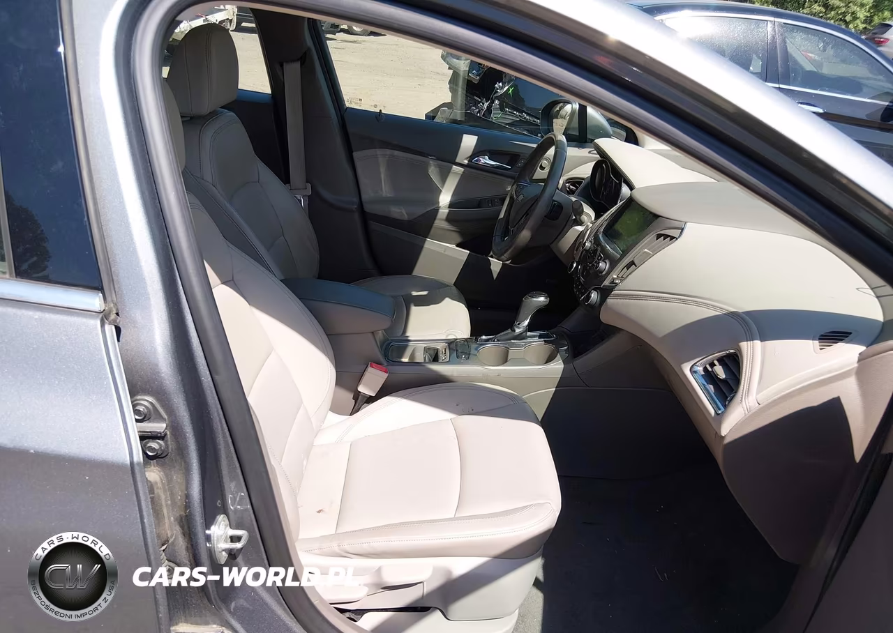 2018 Chevrolet Cruze Premier Auto VIN:1G1BF5SM8J7189437 - 5