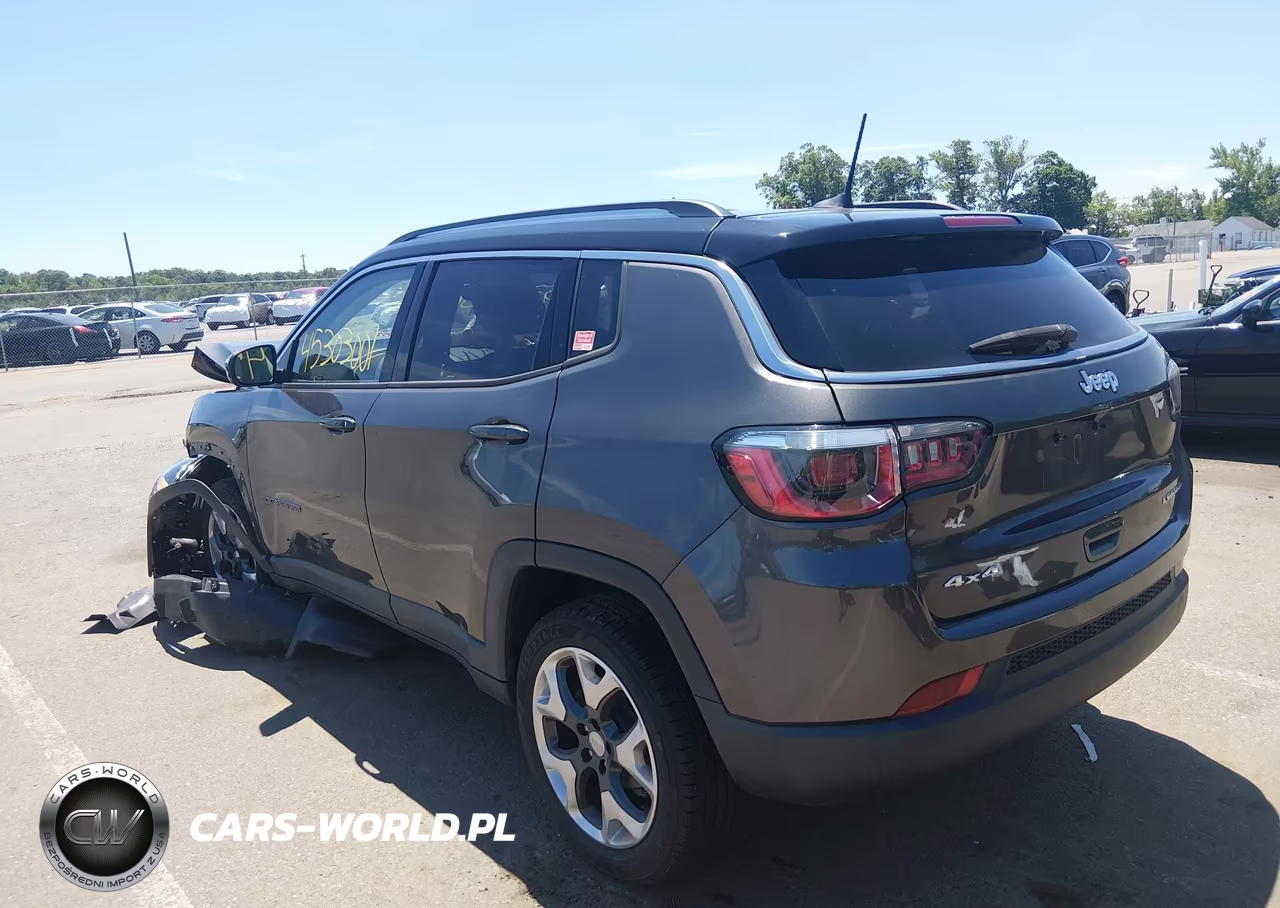 2018 Jeep Compass Limited 4X4 VIN:3C4NJDCB9JT360511 - 3