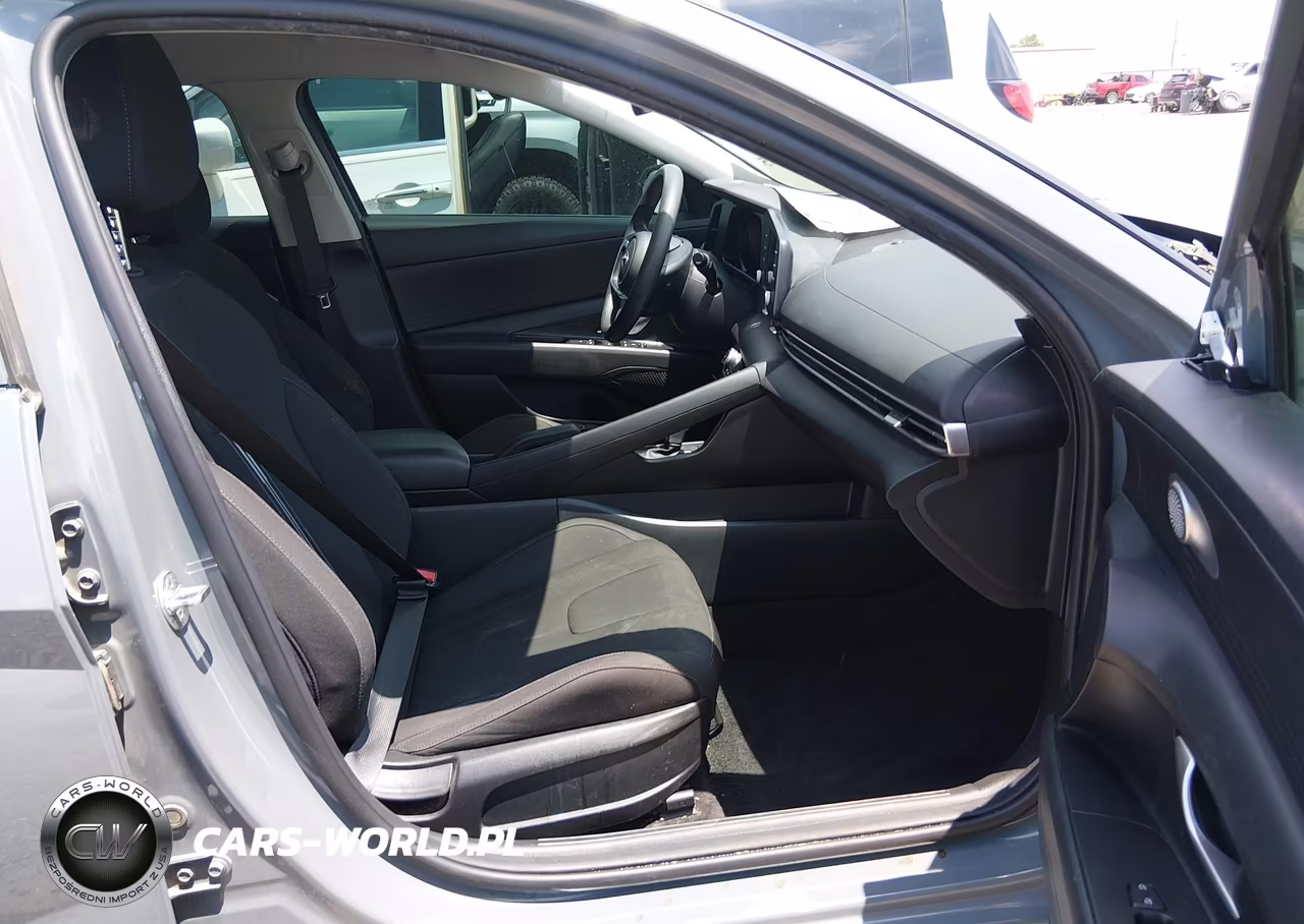 2022 Hyundai Elantra Sel VIN:KMHLM4AG6NU348949 - 5