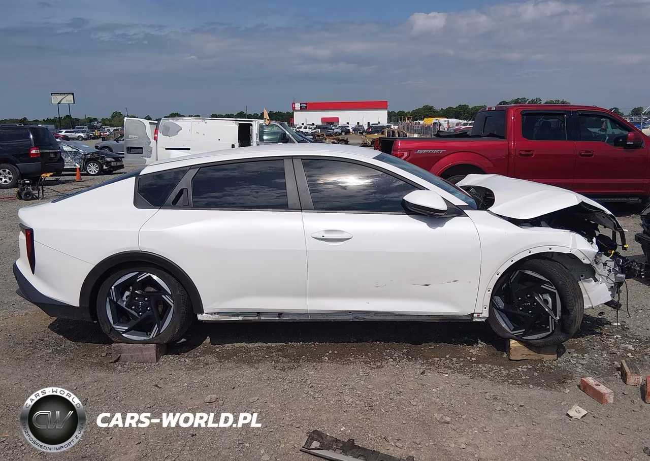 2025 Kia K4 Ex VIN:3KPFU4DE5SE160283 - 13