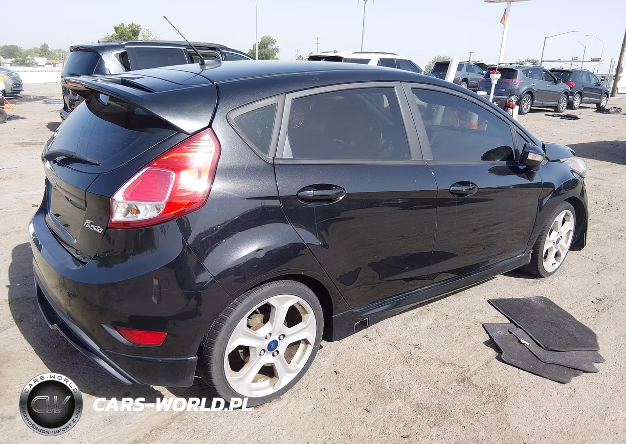 2015 Ford Fiesta St VIN:3FADP4GX5FM146056 - 4