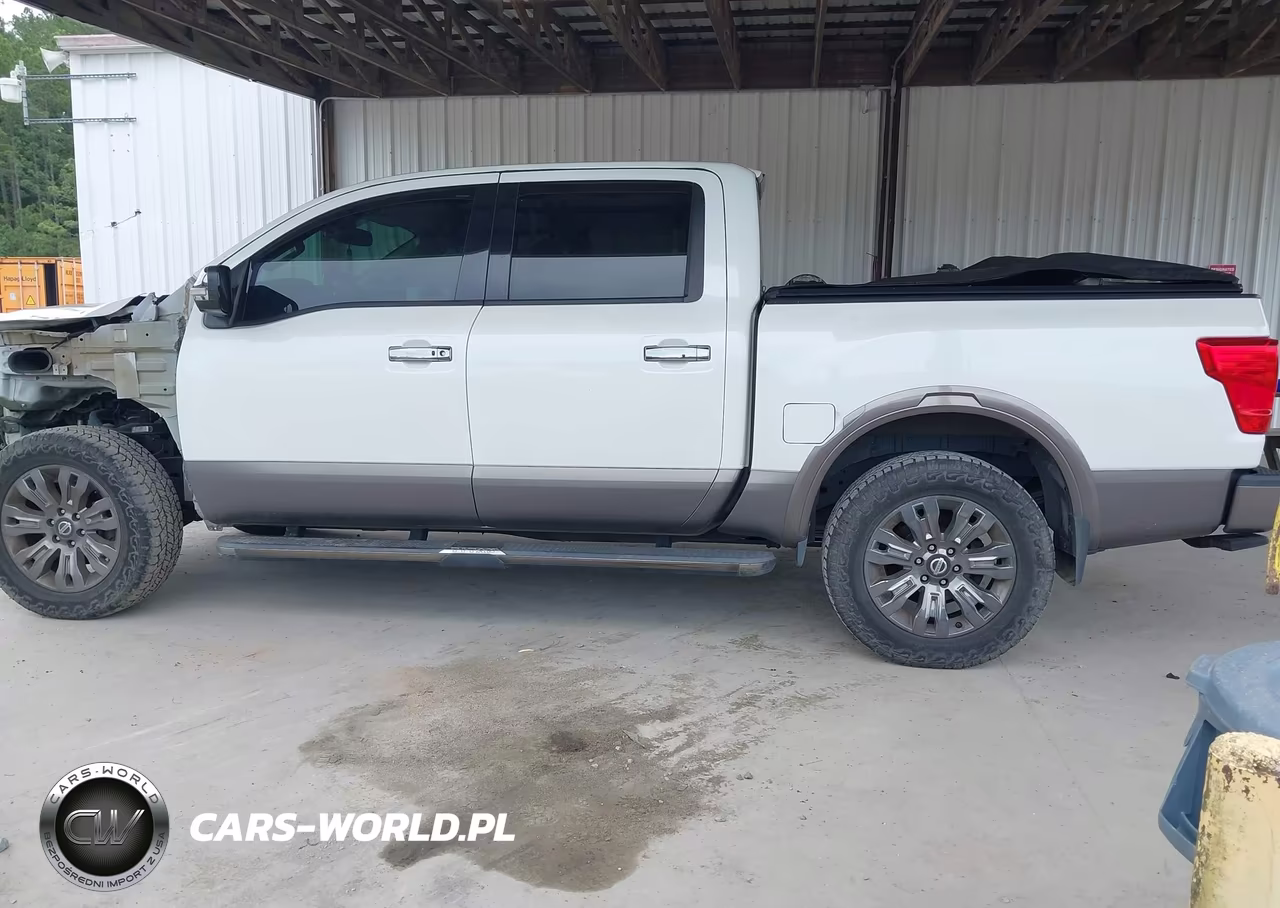 2018 Nissan Titan Platinum Reserve VIN:1N6AA1E55JN510888 - 15