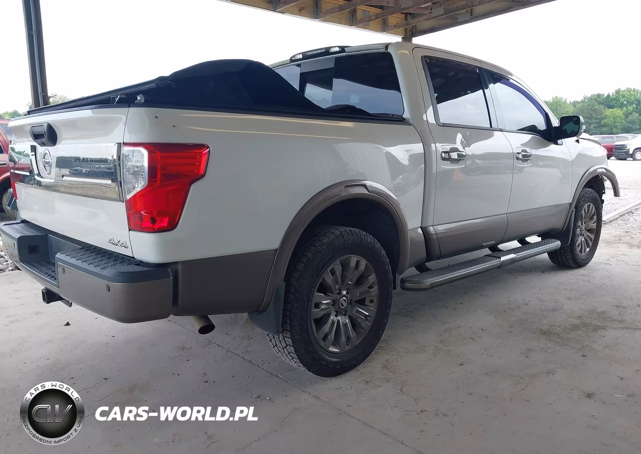 2018 Nissan Titan Platinum Reserve VIN:1N6AA1E55JN510888 - 4