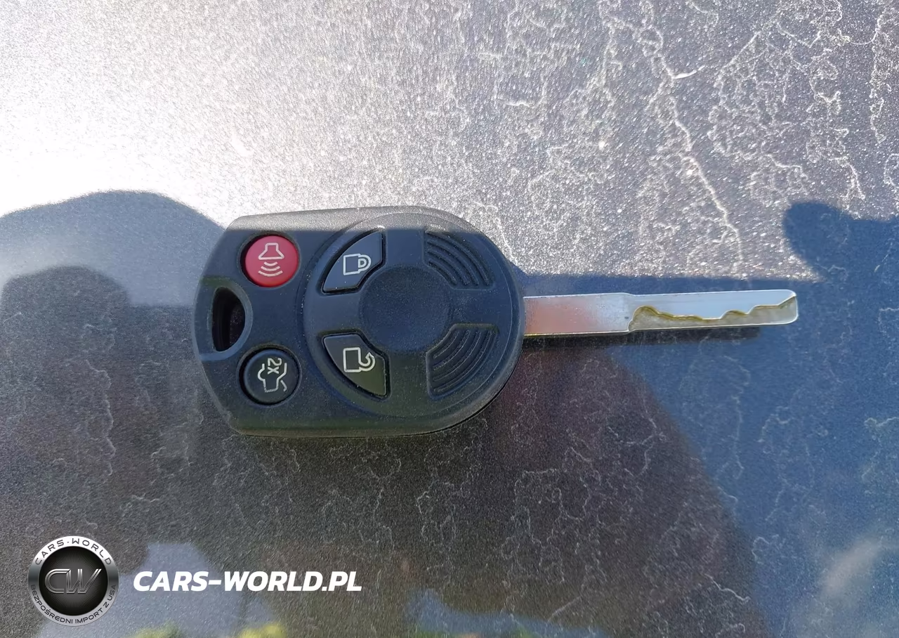 2018 Ford Focus Se VIN:1FADP3F29JL276688 - 11