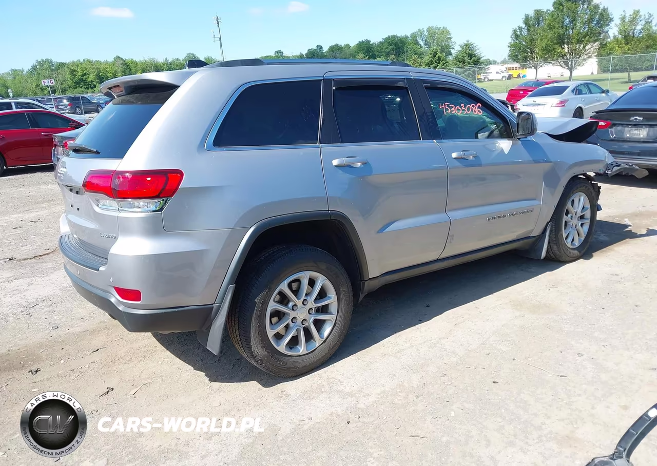 2021 Jeep Grand Cherokee Laredo E 4X4 VIN:1C4RJFAG4MC872995 - 4