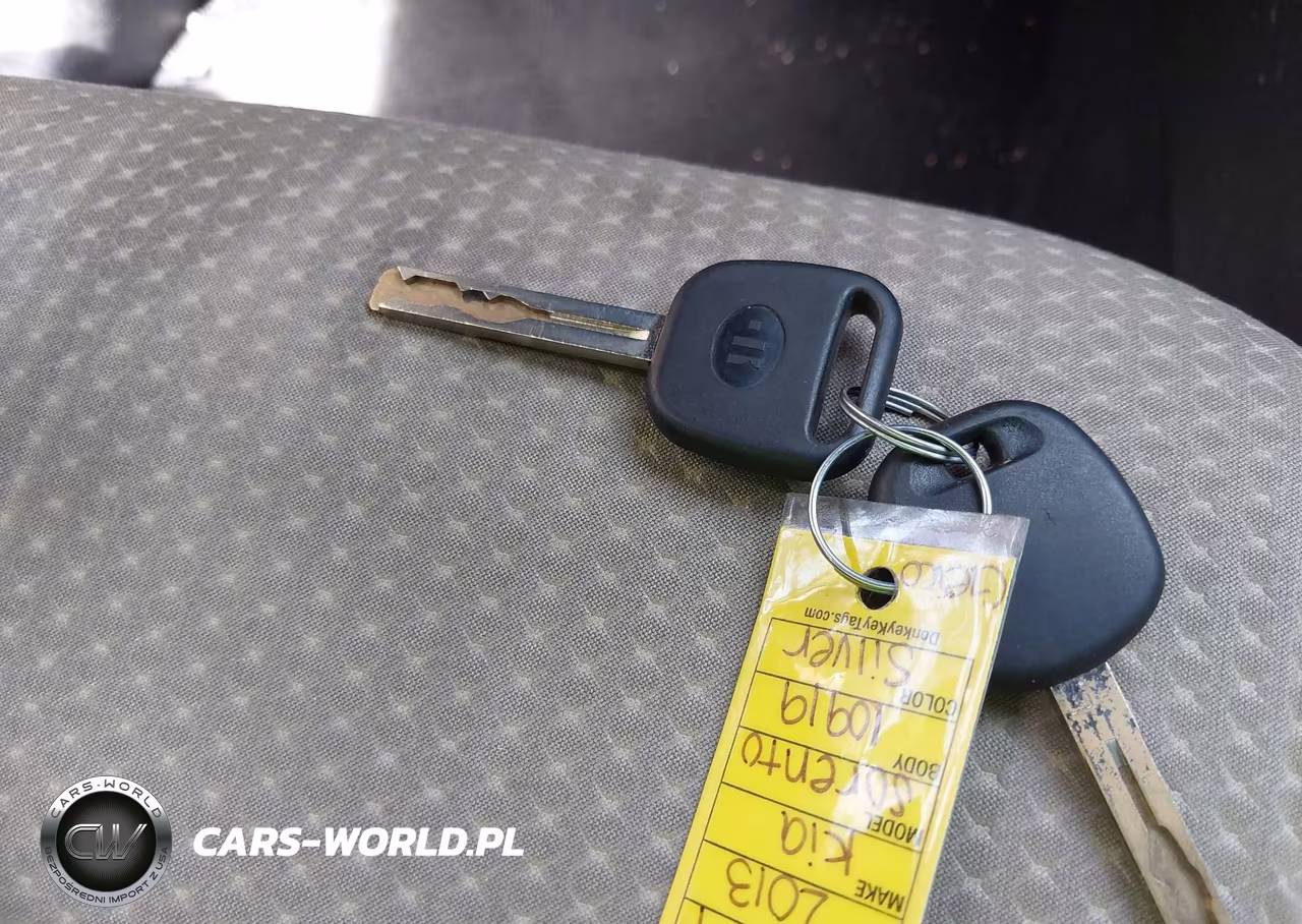 2013 Kia Sorento Lx VIN:5XYKT4A63DG374693 - 11