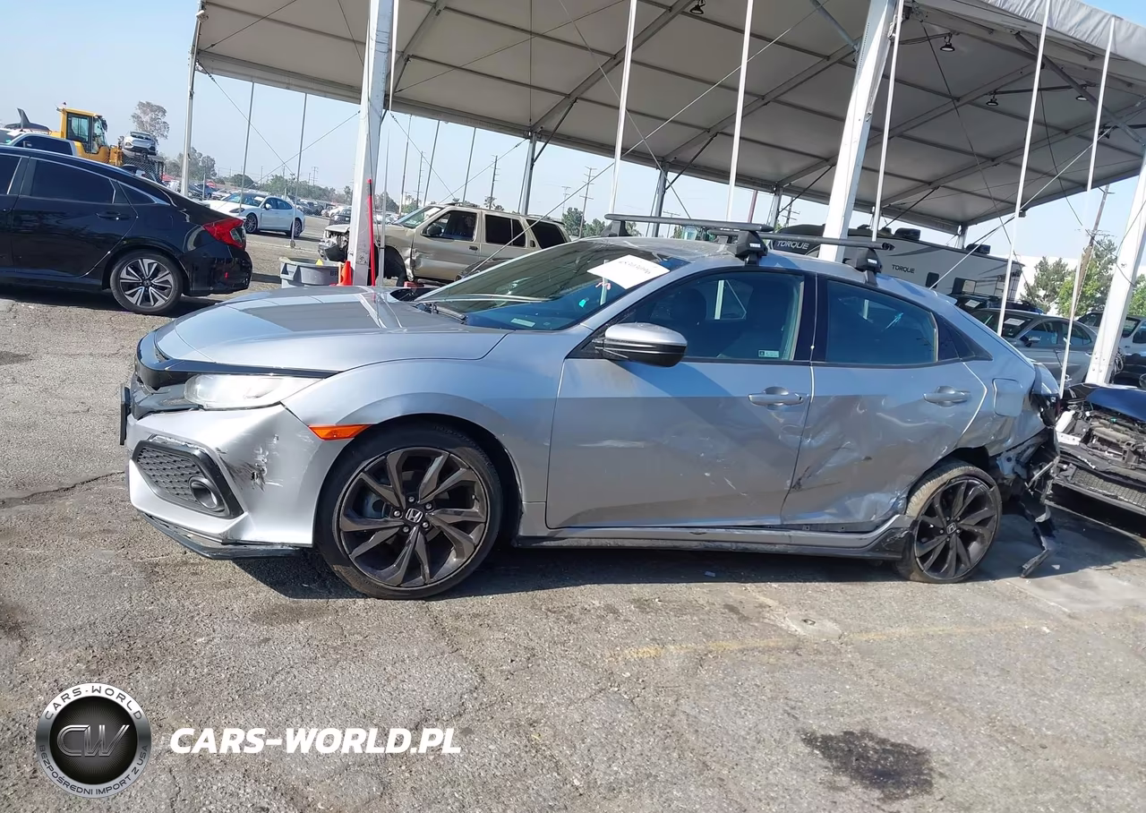 2018 Honda Civic Sport VIN:SHHFK7H46JU429147 - 13