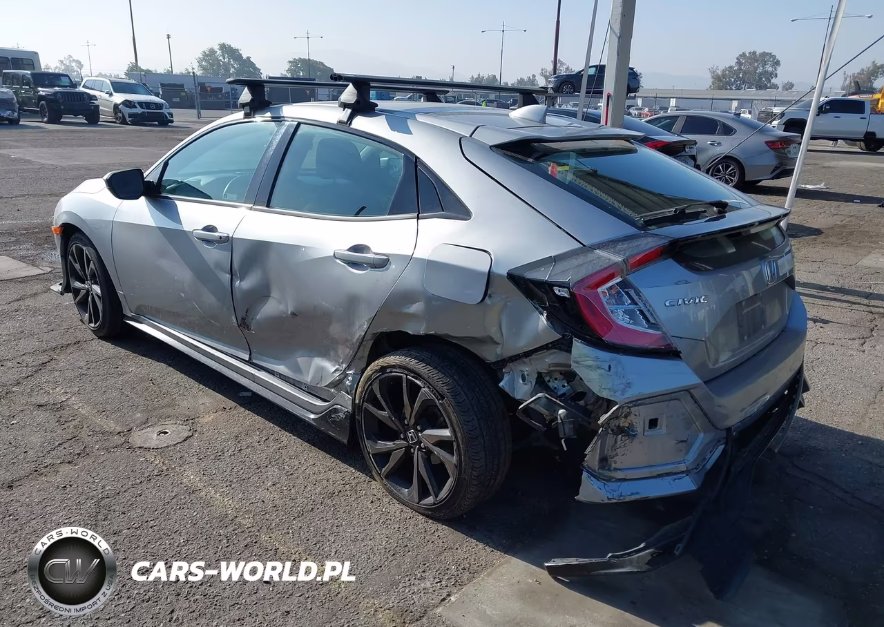 2018 Honda Civic Sport VIN:SHHFK7H46JU429147 - 3