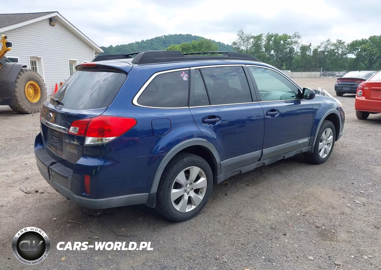 2010 Subaru Outback 2.5I Premium VIN:4S4BRBGC1A3314133 - 4