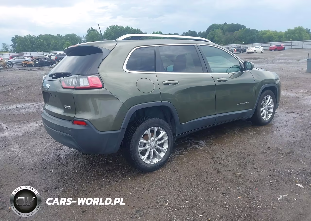 2019 Jeep Cherokee Latitude Fwd VIN:1C4PJLCB3KD365651 - 4