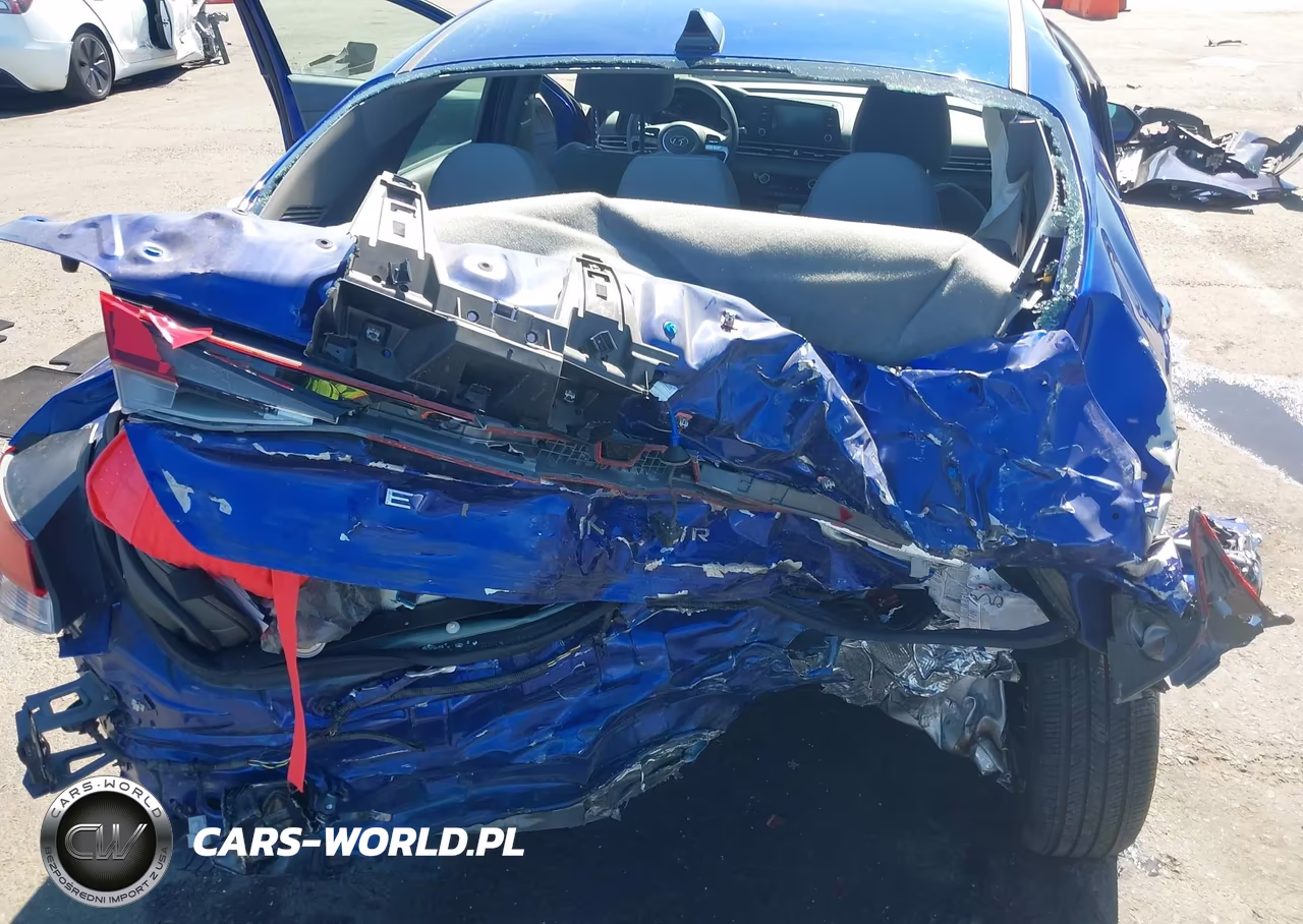2022 Hyundai Elantra Sel VIN:KMHLM4AG4NU283552 - 6