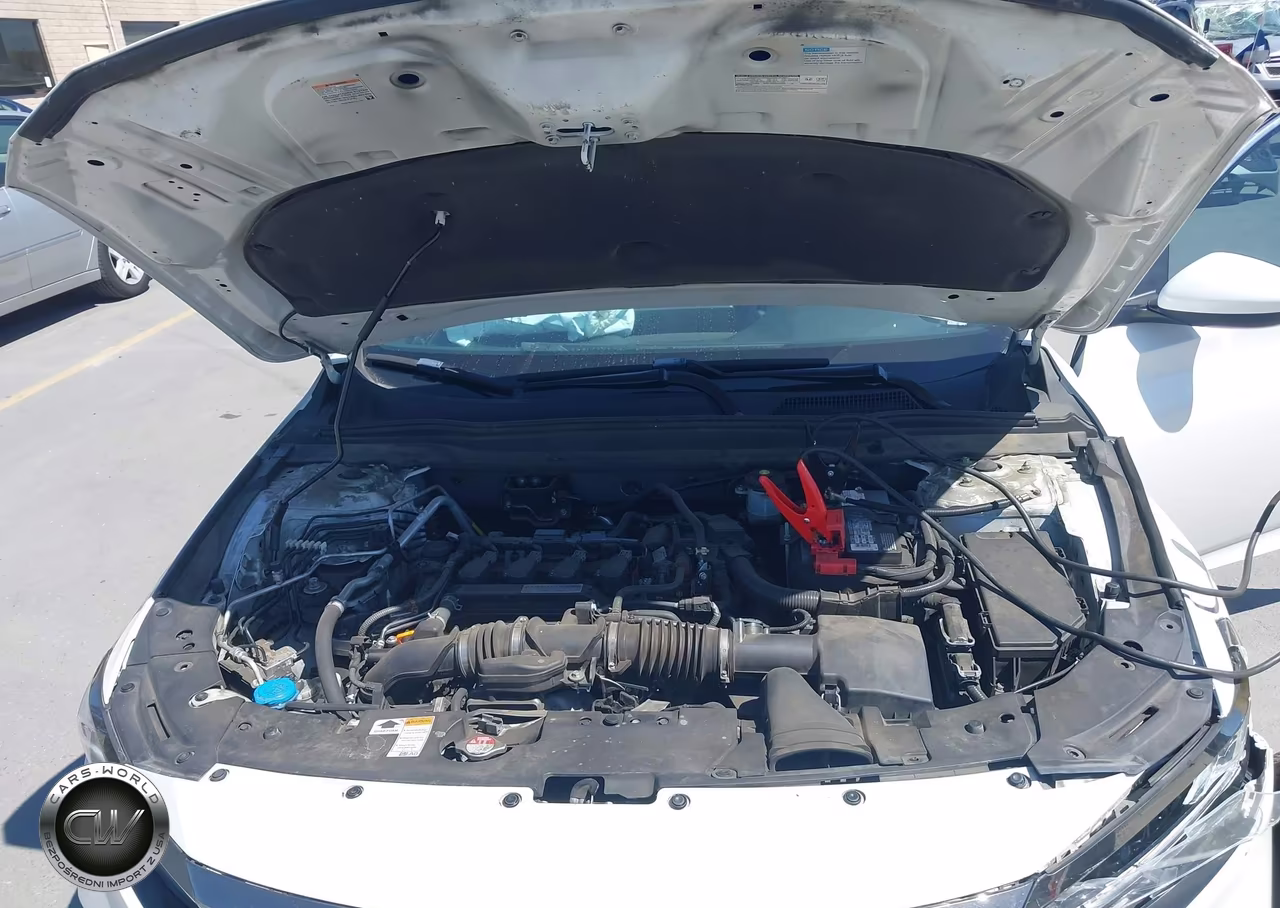 2018 Honda Accord Sport VIN:1HGCV1F38JA101032 - 10