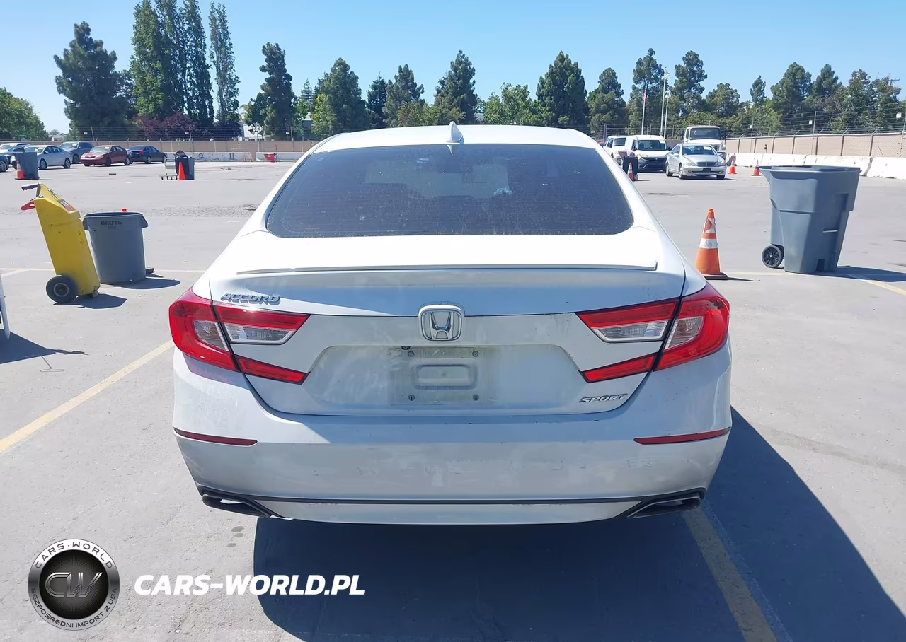 2018 Honda Accord Sport VIN:1HGCV1F38JA101032 - 16