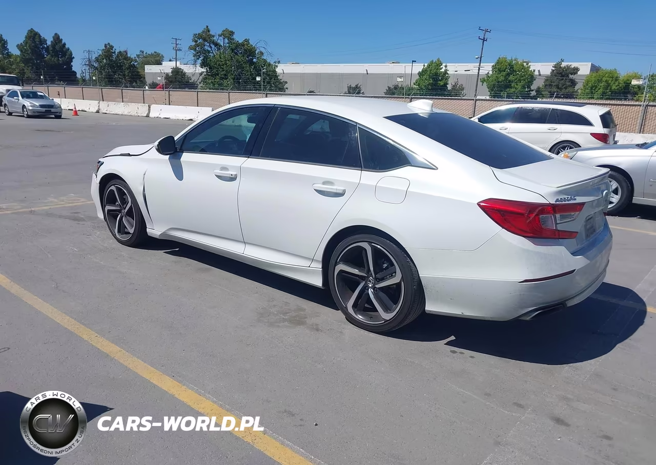 2018 Honda Accord Sport VIN:1HGCV1F38JA101032 - 3
