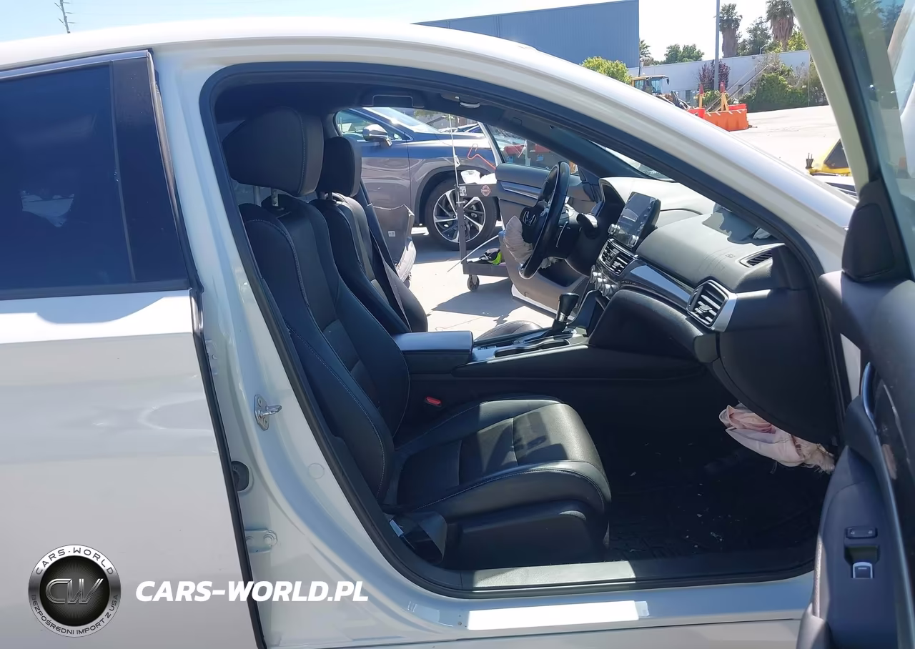 2018 Honda Accord Sport VIN:1HGCV1F38JA101032 - 5