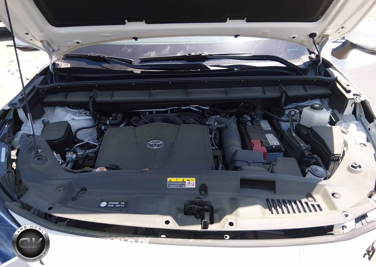 2021 Toyota Highlander Le VIN:5TDBZRBH0MS135343 - 10
