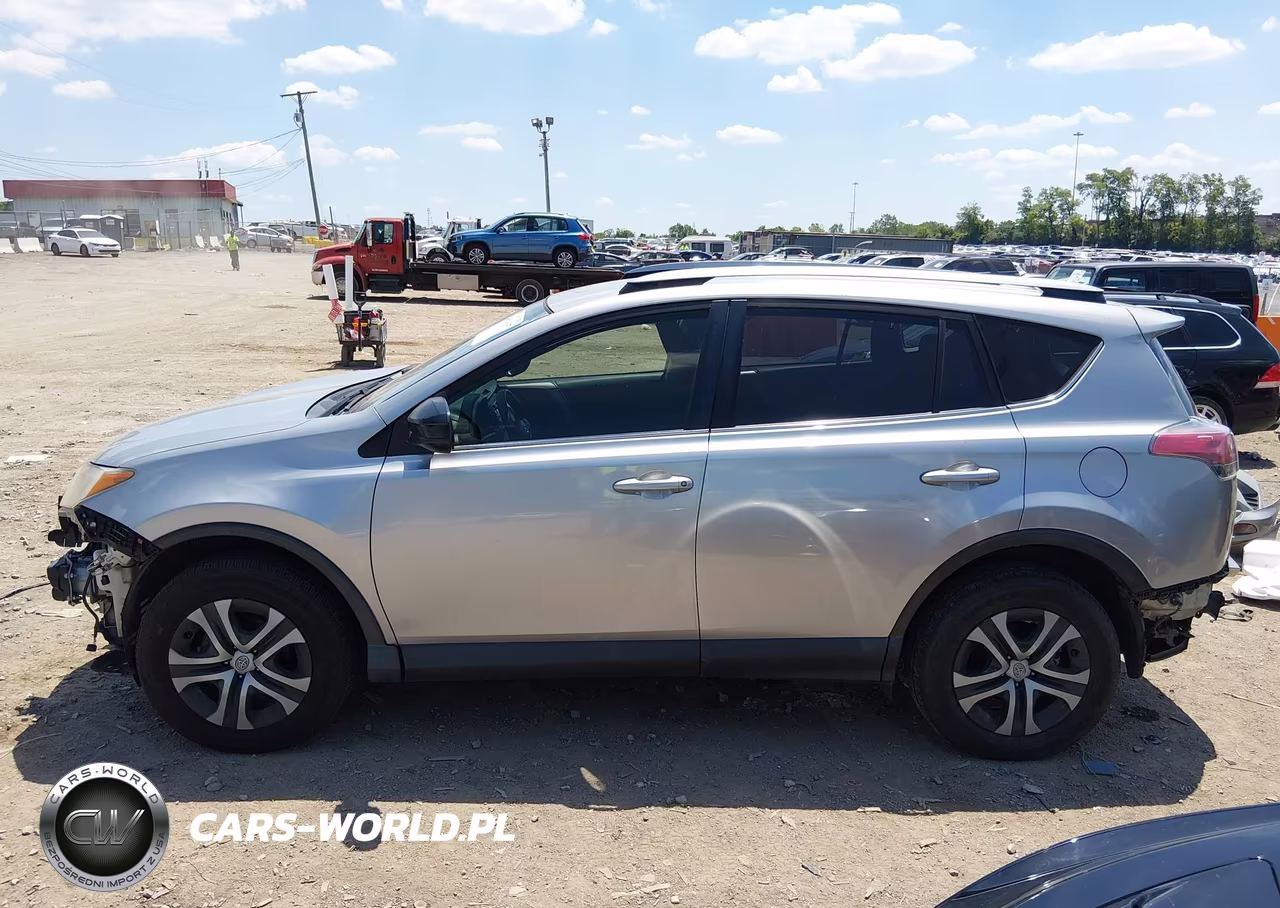 2018 Toyota Rav4 Le VIN:JTMZFREVXJJ182915 - 14