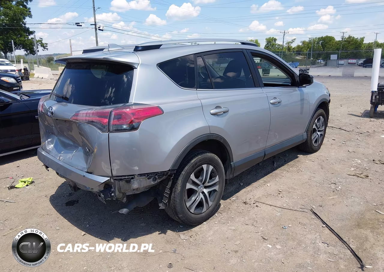 2018 Toyota Rav4 Le VIN:JTMZFREVXJJ182915 - 4