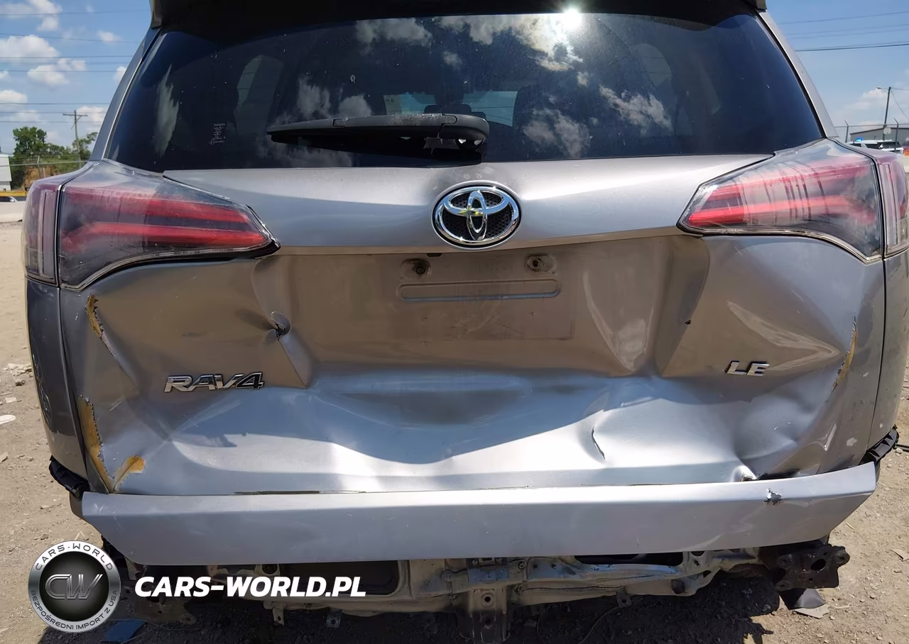 2018 Toyota Rav4 Le VIN:JTMZFREVXJJ182915 - 6