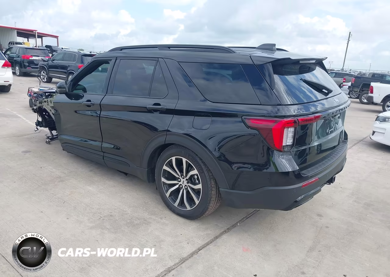 2026 Ford Explorer St-Line VIN:1FMUK7KH5TGB13831 - 3