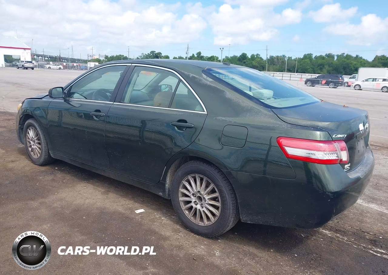 2010 Toyota Camry Le VIN:4T4BF3EK2AR056827 - 3