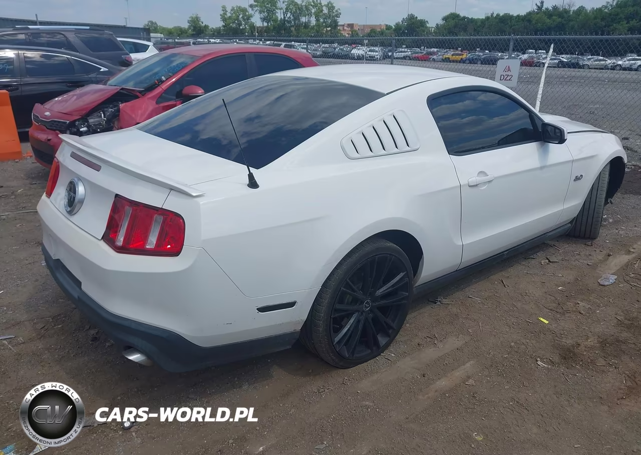 2012 Ford Mustang Gt VIN:1ZVBP8CF9C5211592 - 4