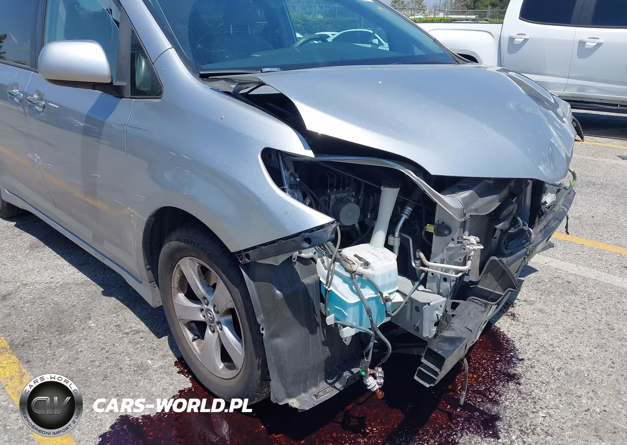 2020 Toyota Sienna Le VIN:5TDKZ3DC4LS022895 - 13