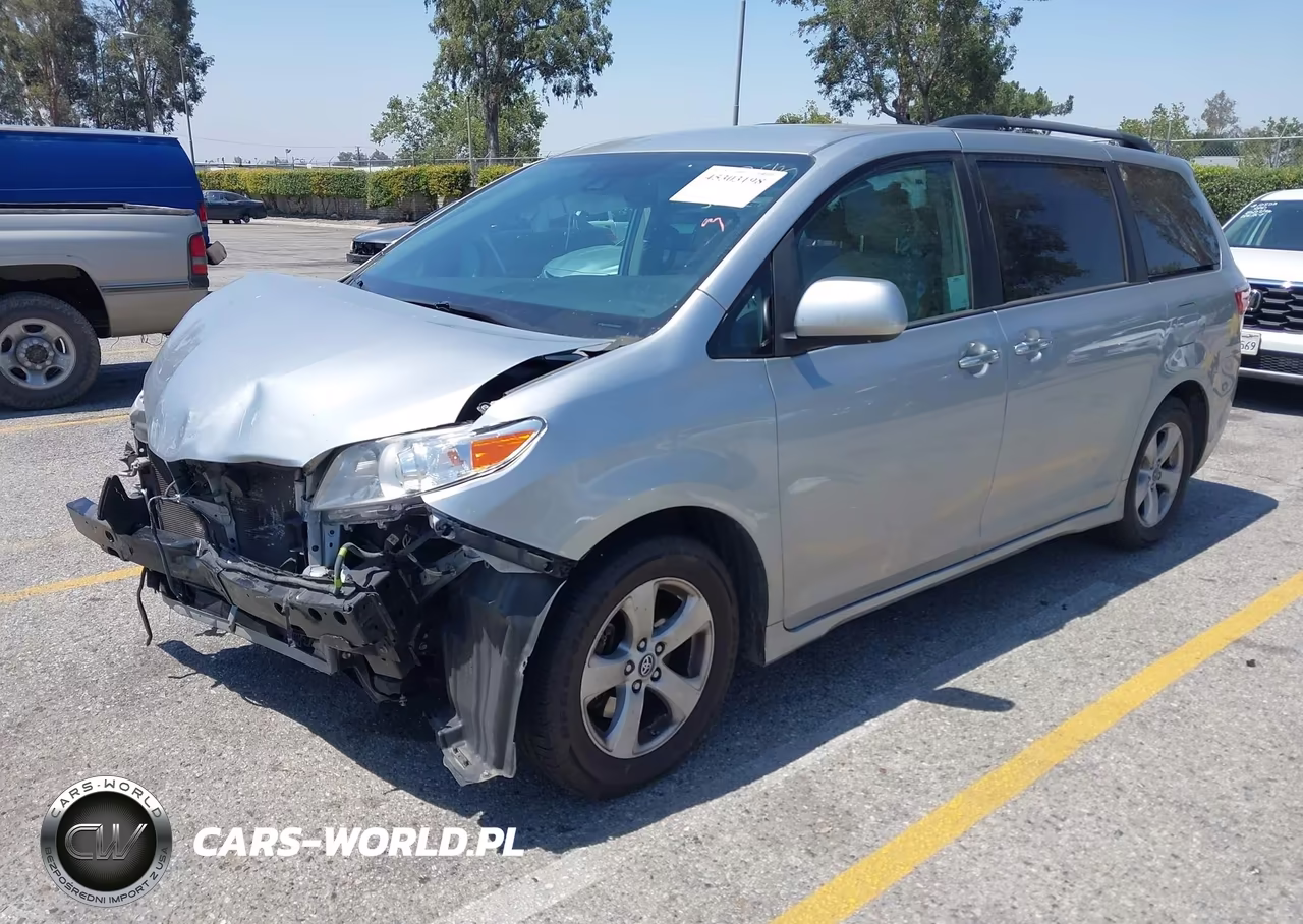 2020 Toyota Sienna Le VIN:5TDKZ3DC4LS022895 - 2