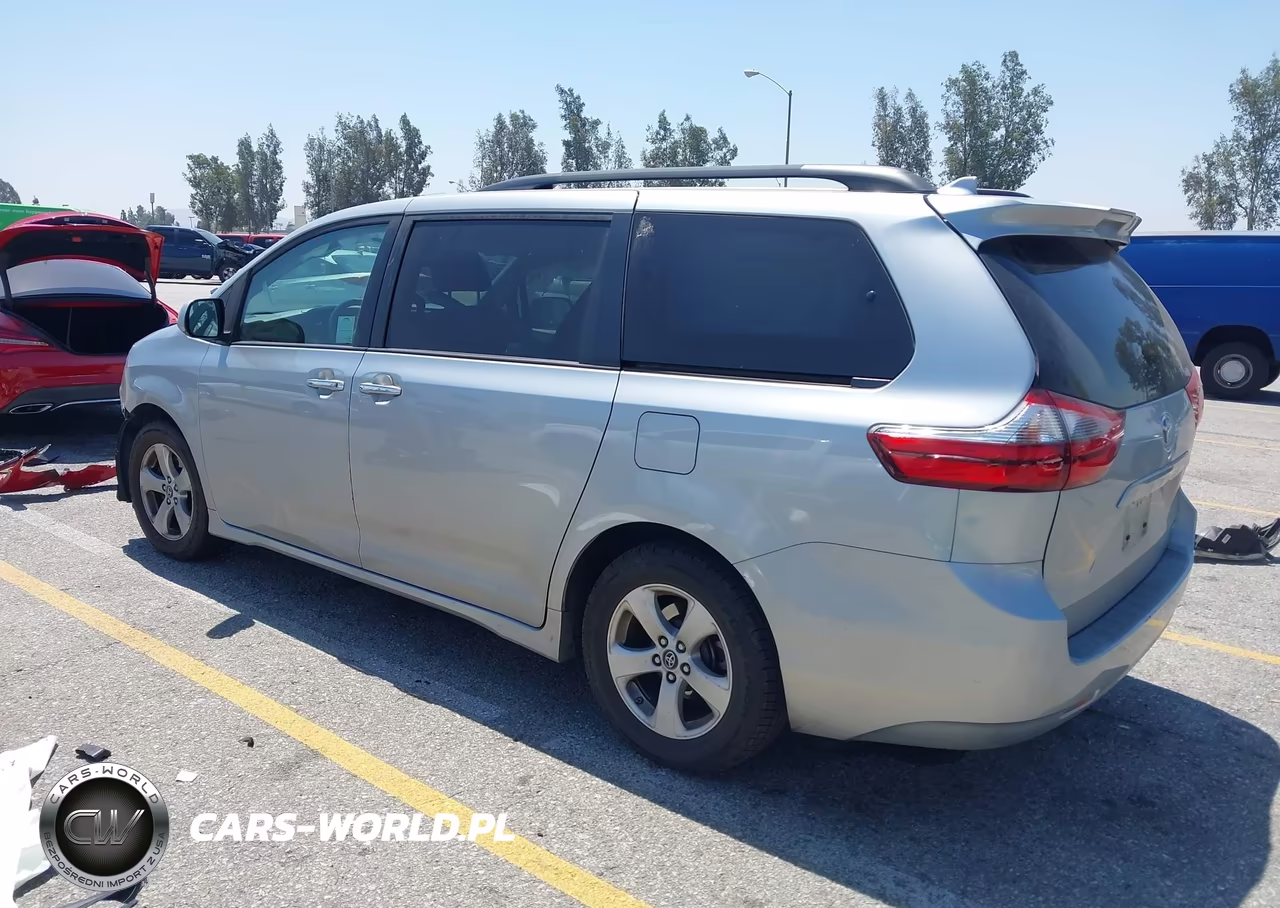 2020 Toyota Sienna Le VIN:5TDKZ3DC4LS022895 - 3
