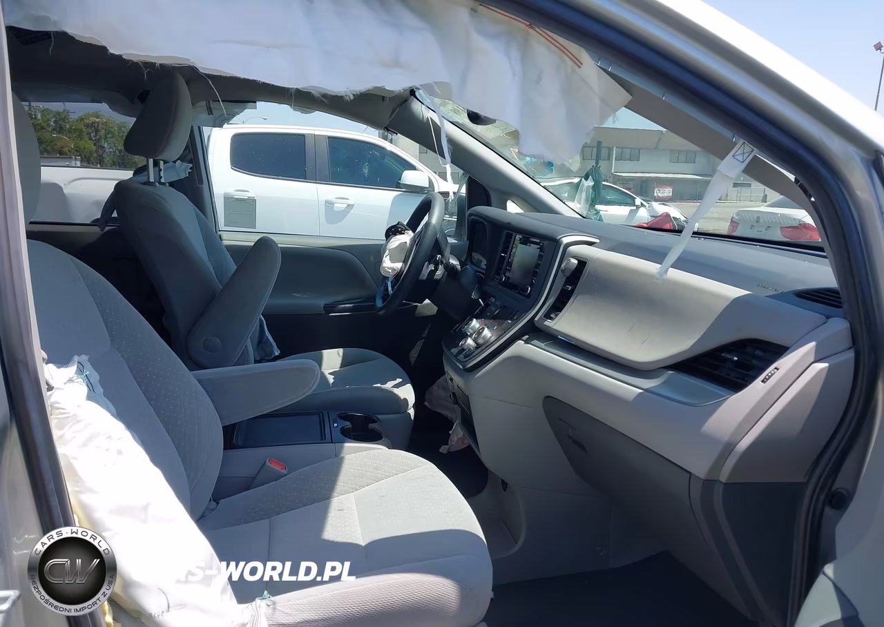 2020 Toyota Sienna Le VIN:5TDKZ3DC4LS022895 - 5