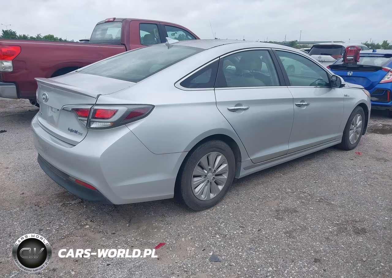 2016 Hyundai Sonata Hybrid Se VIN:KMHE24L12GA010976 - 4