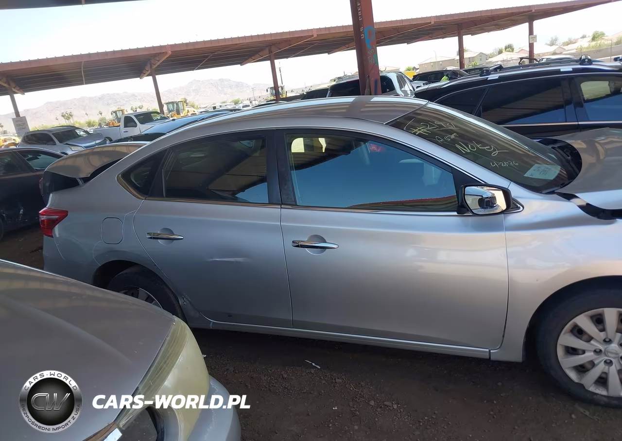 2017 Nissan Sentra S VIN:3N1AB7AP3HY339536 - 13