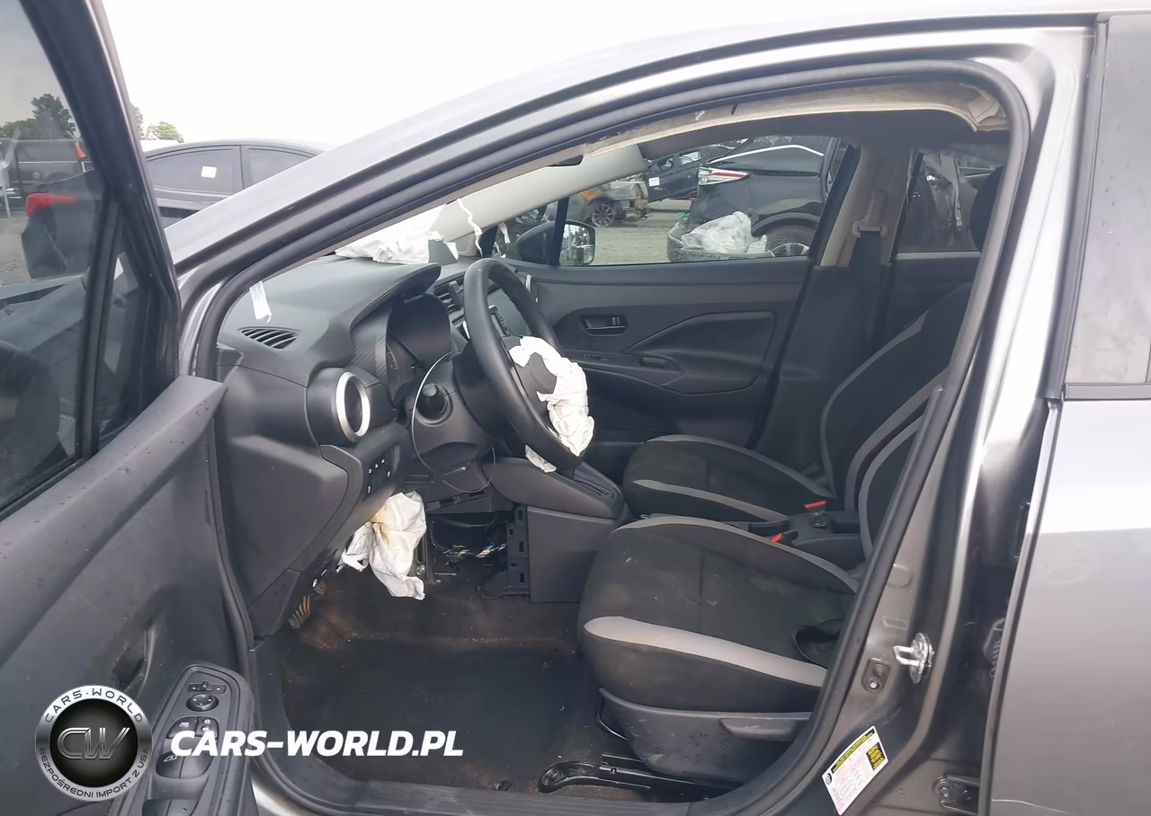 2025 Nissan Versa 1.6 S VIN:3N1CN8DVXSL856546 - 17