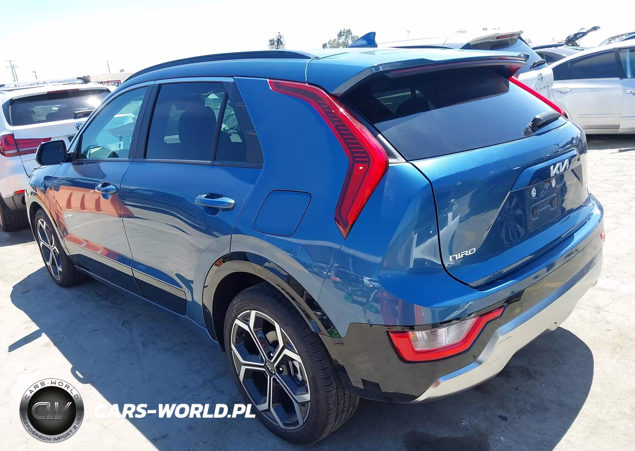 2025 Kia Niro Ex Touring VIN:KNDCR3LE8S5308812 - 3