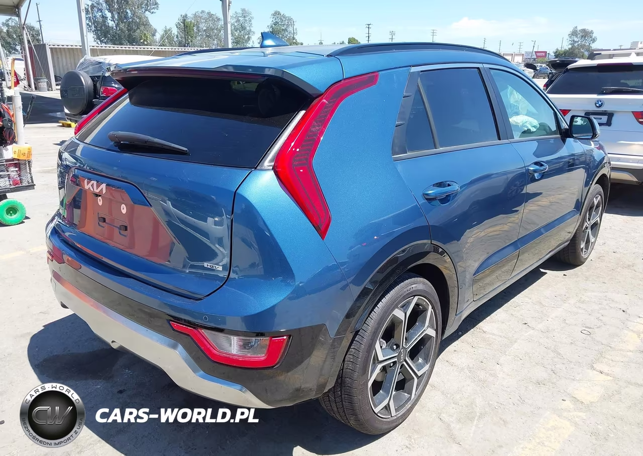 2025 Kia Niro Ex Touring VIN:KNDCR3LE8S5308812 - 4