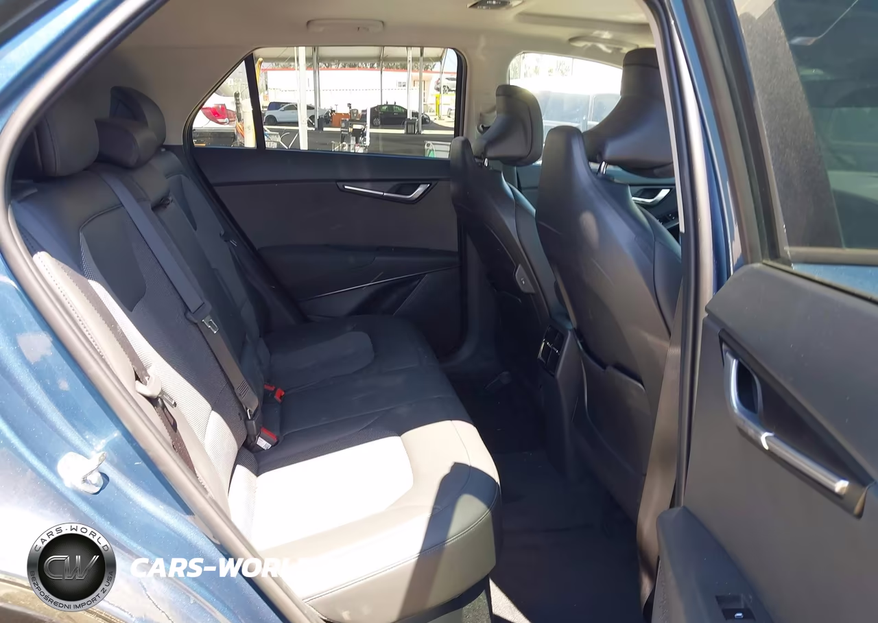 2025 Kia Niro Ex Touring VIN:KNDCR3LE8S5308812 - 8