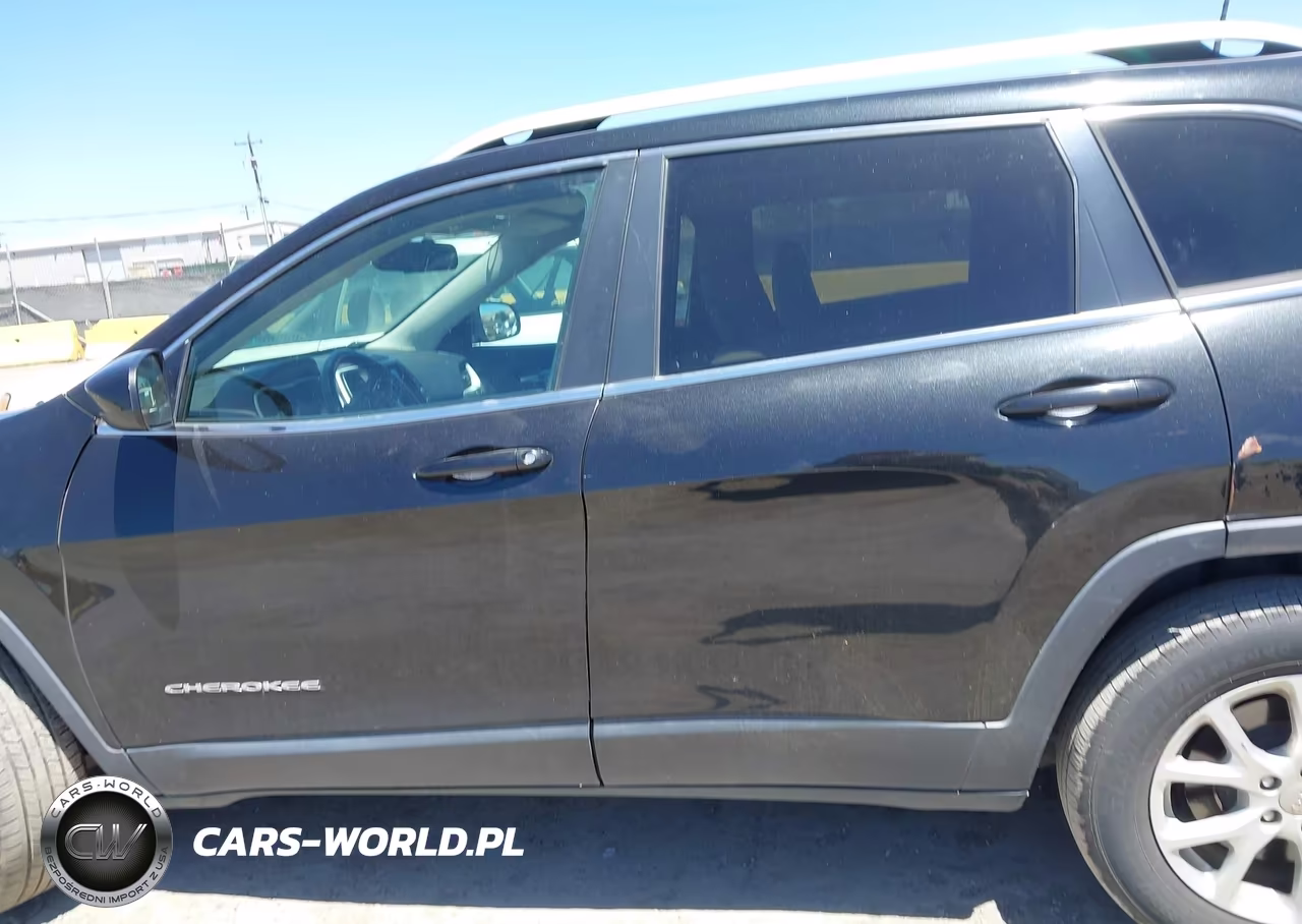 2016 Jeep Cherokee Latitude VIN:1C4PJMCB9GW248545 - 14