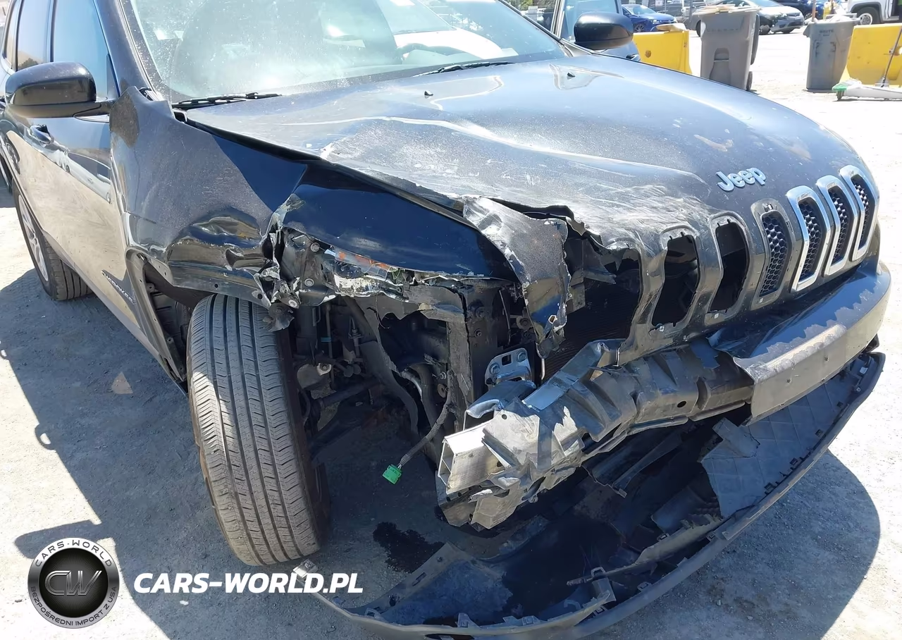 2016 Jeep Cherokee Latitude VIN:1C4PJMCB9GW248545 - 6