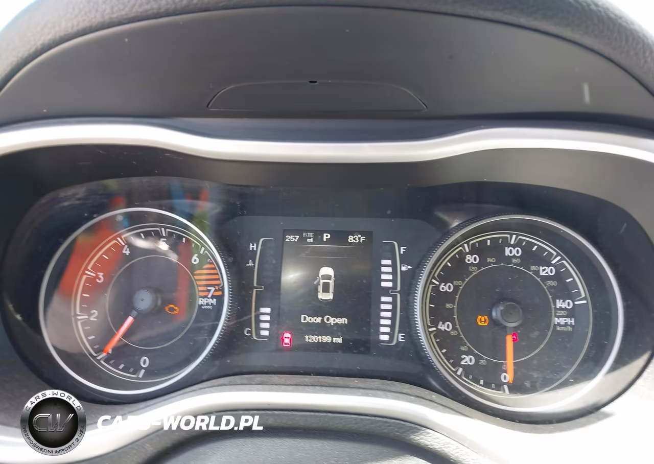 2016 Jeep Cherokee Latitude VIN:1C4PJMCB9GW248545 - 7