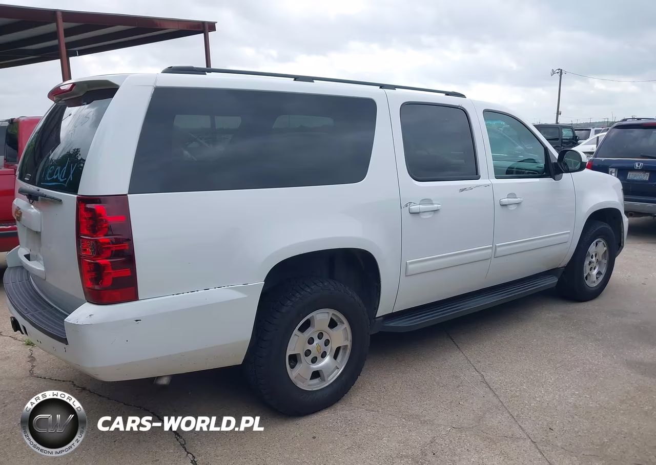 2014 Chevrolet Suburban 1500 Ls VIN:1GNSKHE7XER154524 - 4