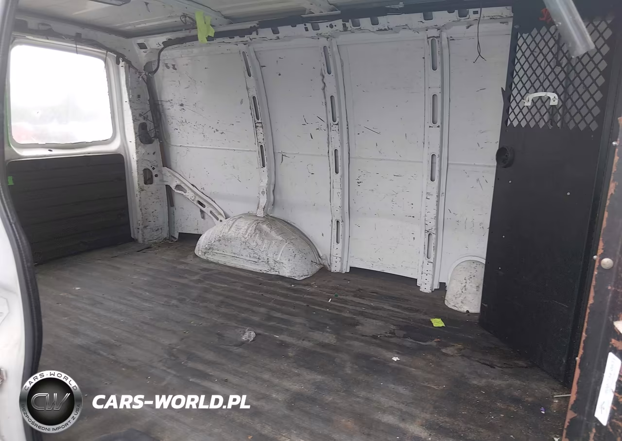 2013 Chevrolet Express 2500 Work Van VIN:1GCWGFBA2D1112622 - 8