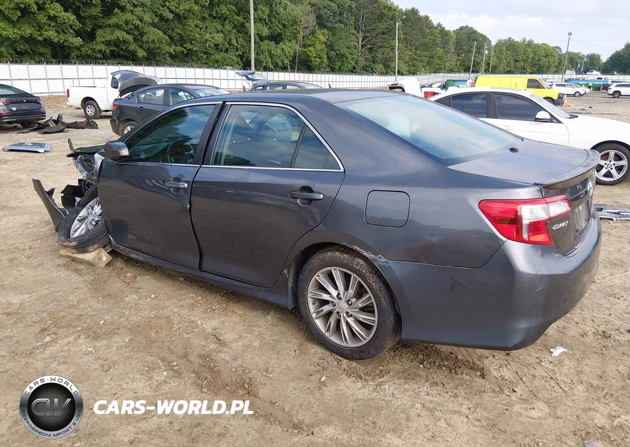 2013 Toyota Camry Se VIN:4T1BF1FK1DU705440 - 3