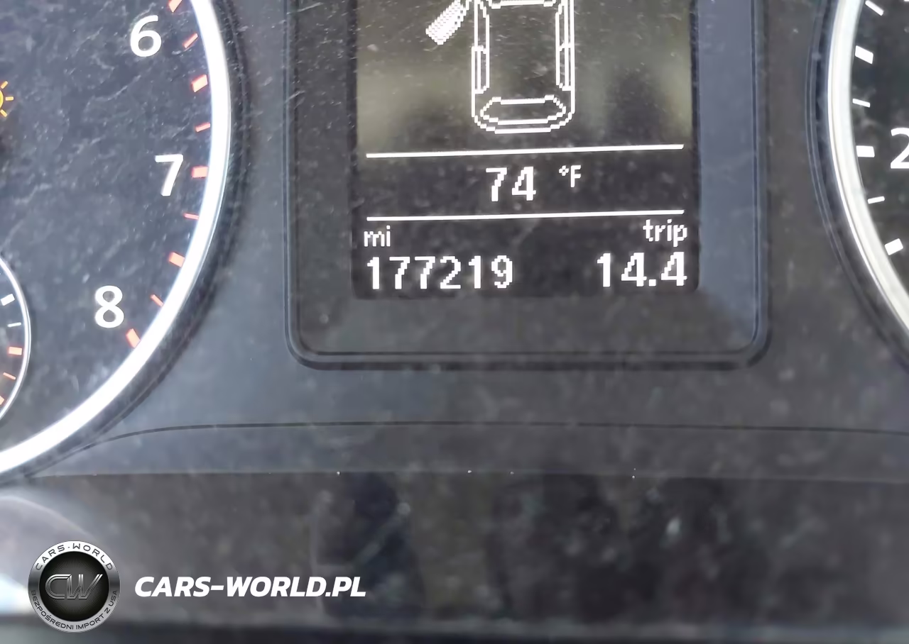 2015 Volkswagen Tiguan S VIN:WVGBV7AX0FW579393 - 15