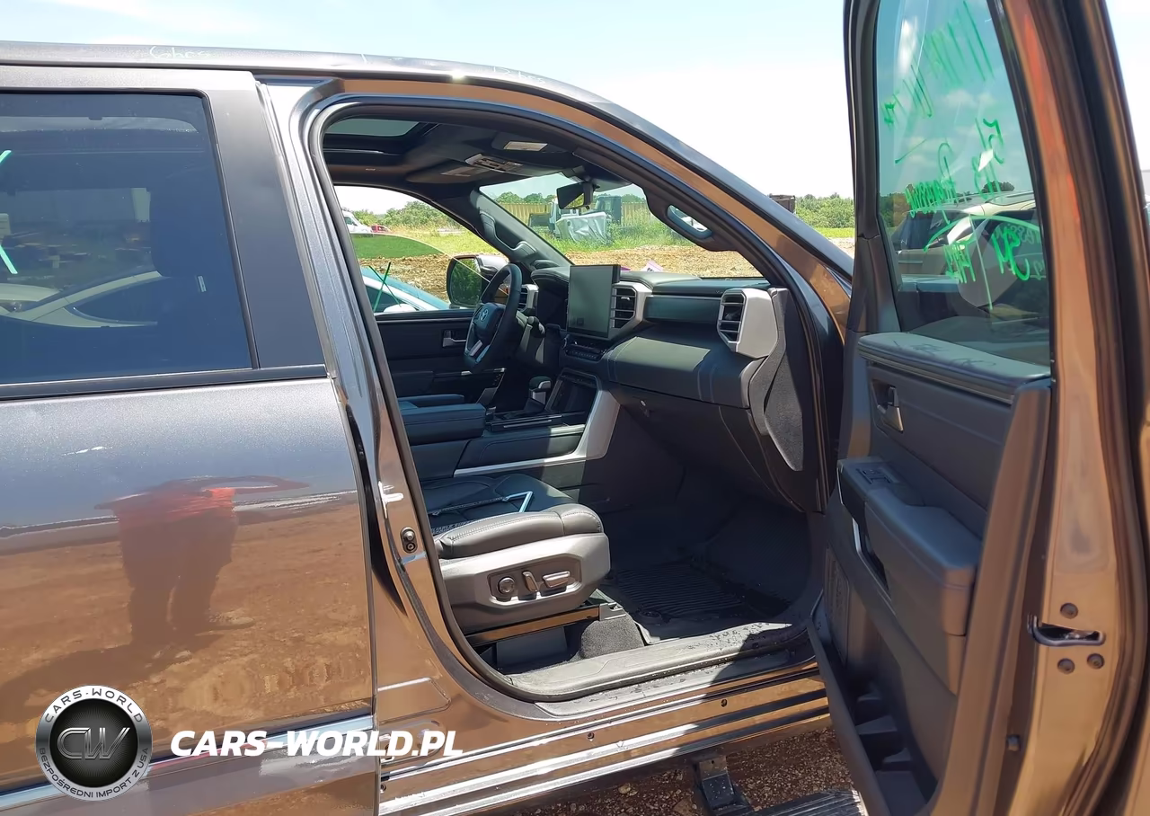 2026 Toyota Tundra Hybrid Platinum Hybrid Crewmax 5.5' Bed VIN:5TFNC5DB0TX117241 - 5