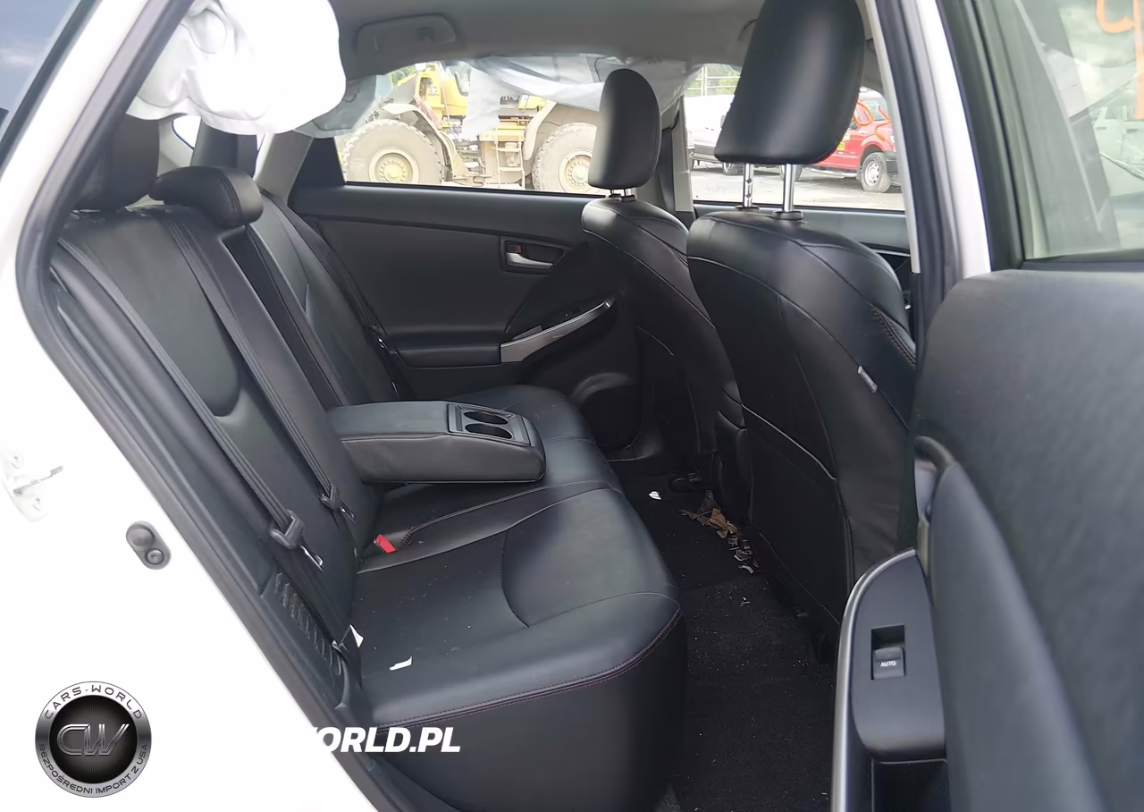 2013 Toyota Prius Three Se VIN:JTDKN3DUXD1650902 - 8