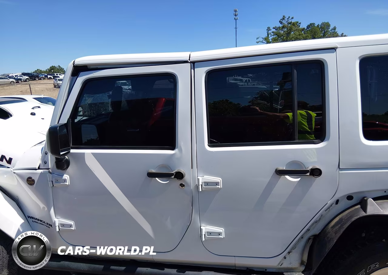 2015 Jeep Wrangler Unlimited Rubicon Hard Rock VIN:1C4BJWFG7FL731027 - 15