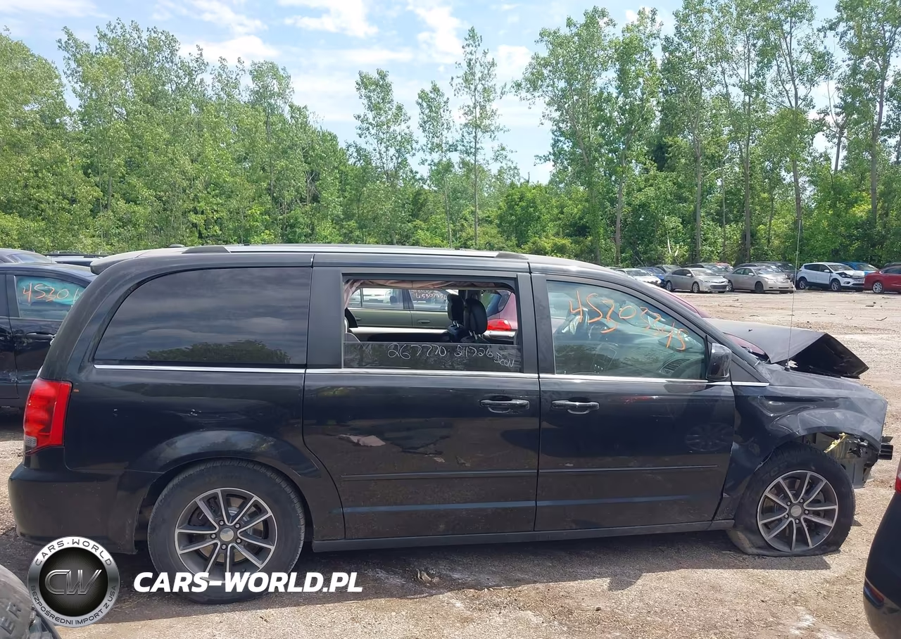 2017 Dodge Grand Caravan Sxt VIN:2C4RDGCG1HR790035 - 13
